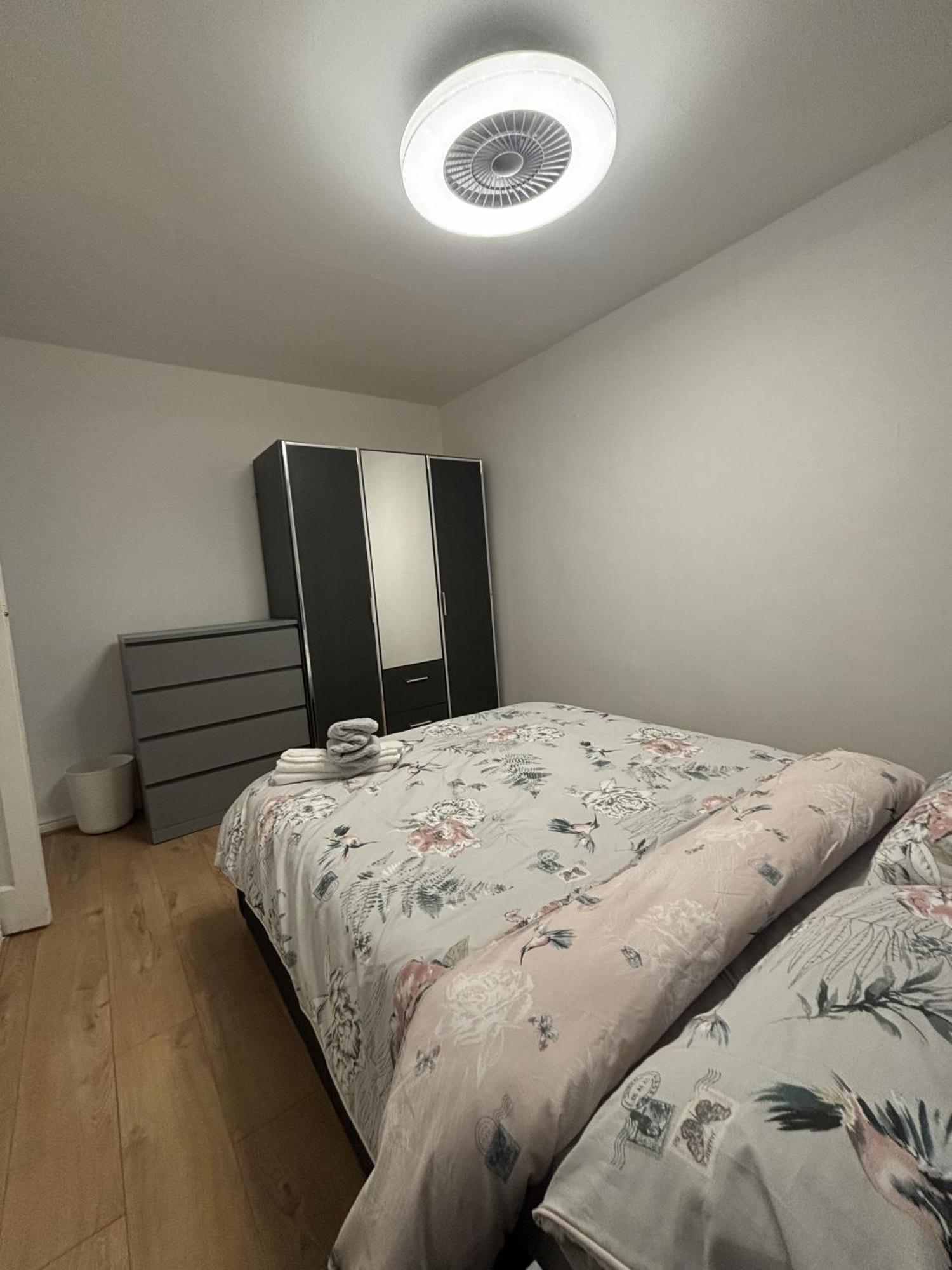 Charming And Cosy London Home, Garden, Parking & Family Fun มิทแชม ภายนอก รูปภาพ