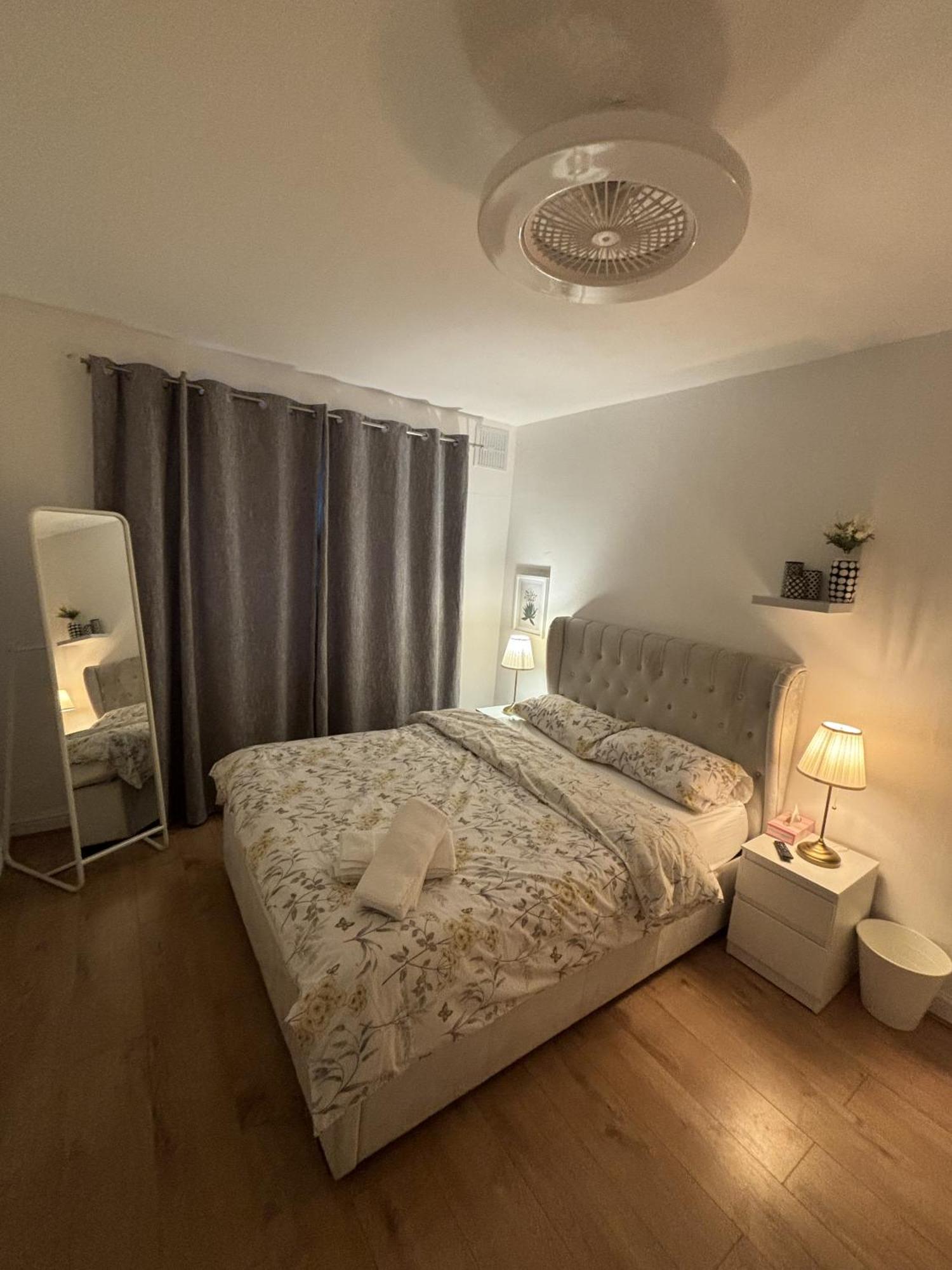 Charming And Cosy London Home, Garden, Parking & Family Fun มิทแชม ภายนอก รูปภาพ