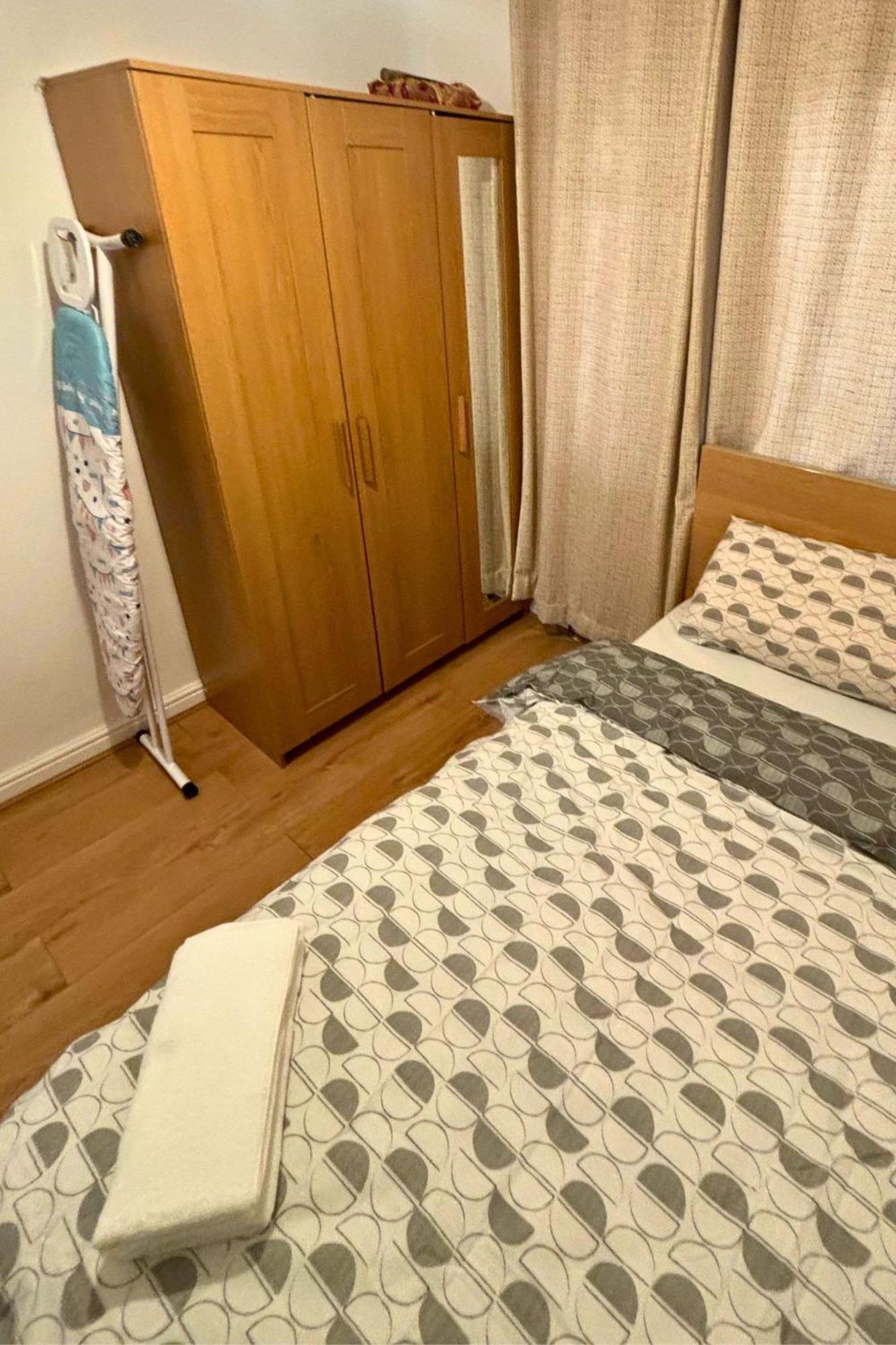 Charming And Cosy London Home, Garden, Parking & Family Fun มิทแชม ภายนอก รูปภาพ